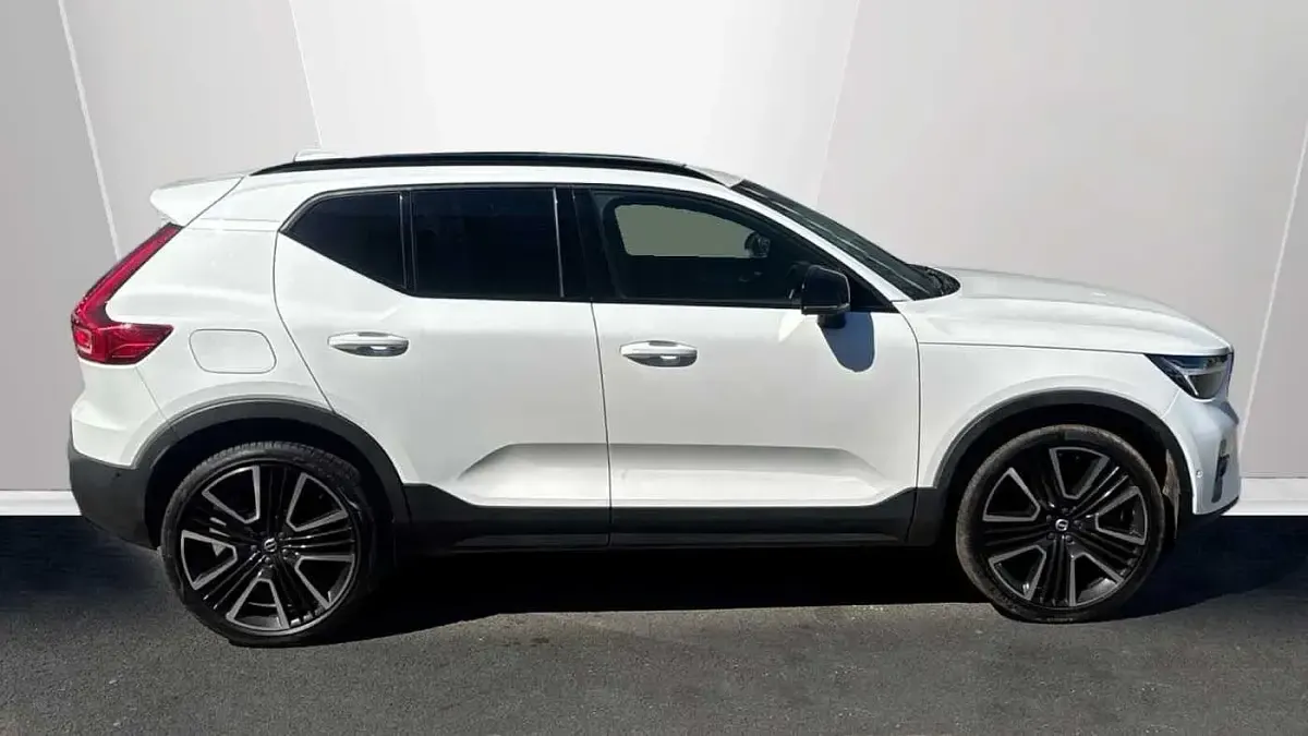 Begagnad Volvo XC40 Ultra 2025 Vit SUV