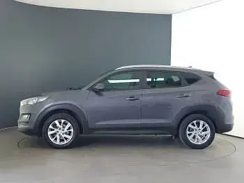 Used Hyundai Tucson SE 132 HP (97 kW) 2019 Grey SUV