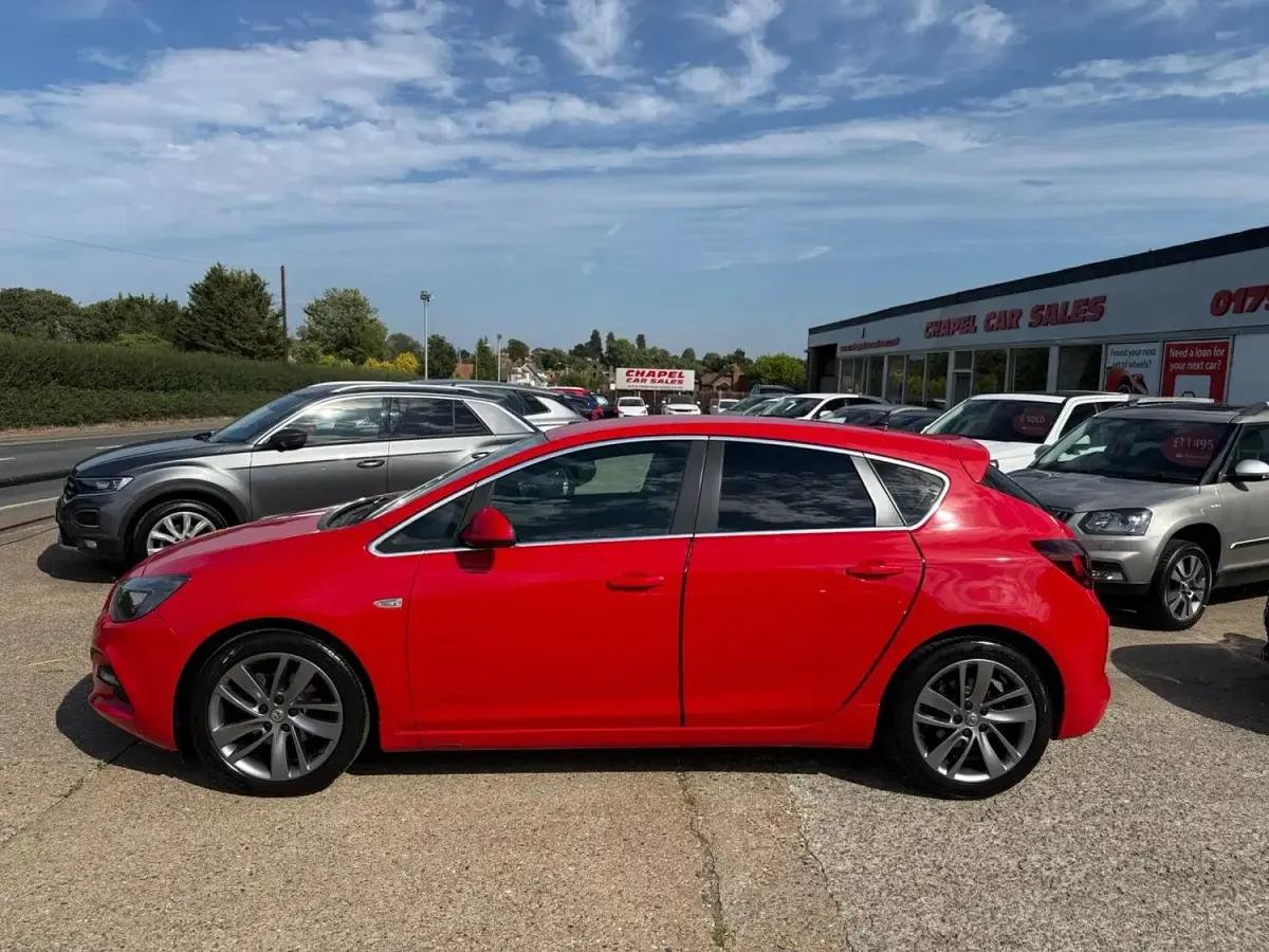 Used Vauxhall Astra 2015 Red Hatchback