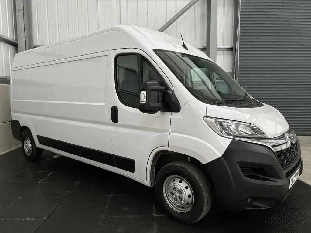 Used Citroën Relay 140 HP (102 kW) 2023 White Van