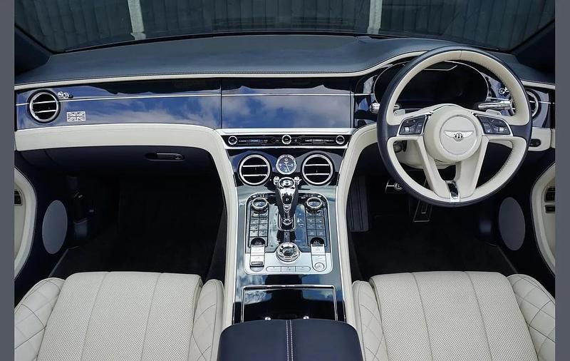 Used Bentley Continental GT Convertible 625 HP (459 kW) 2020 Blue Cabriolet