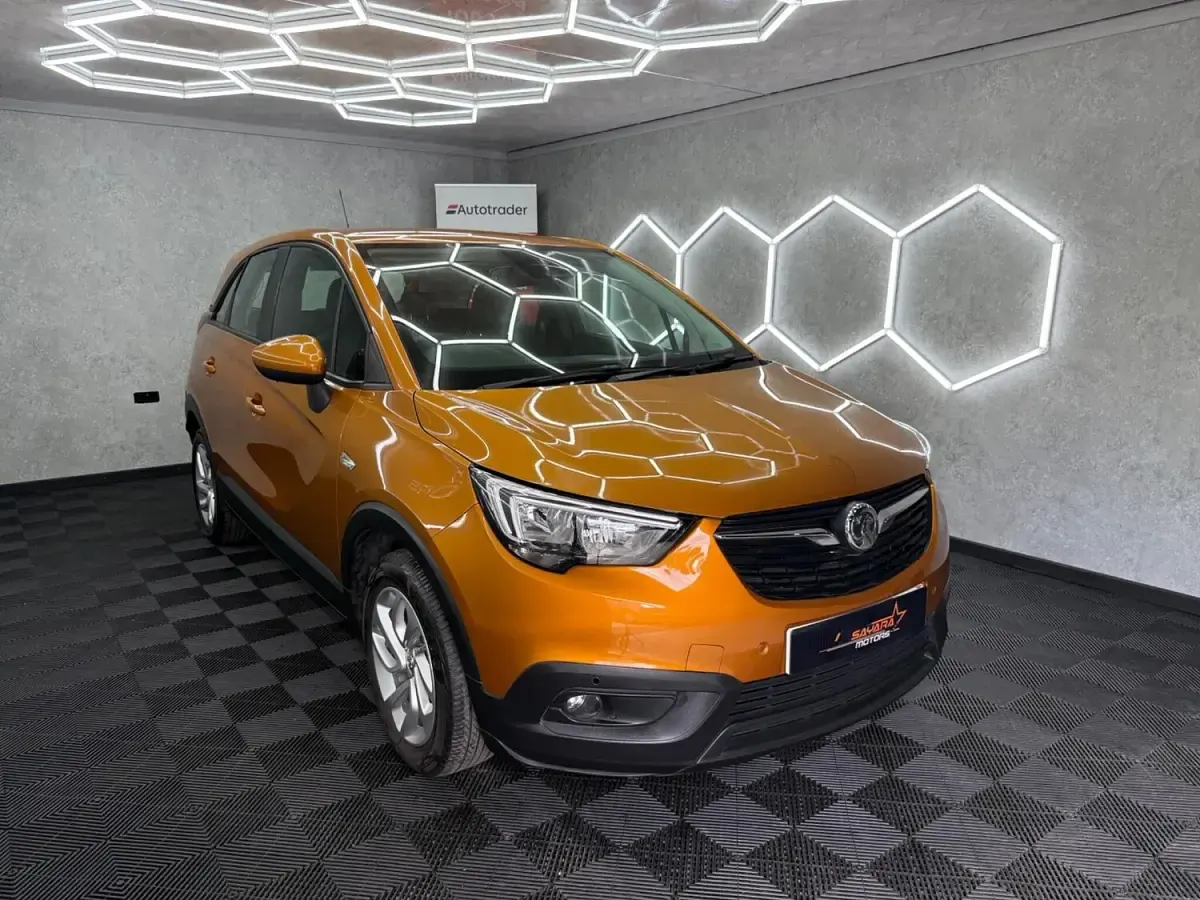 Used Vauxhall Crossland X S 99 HP (72 kW) 2018 Orange SUV
