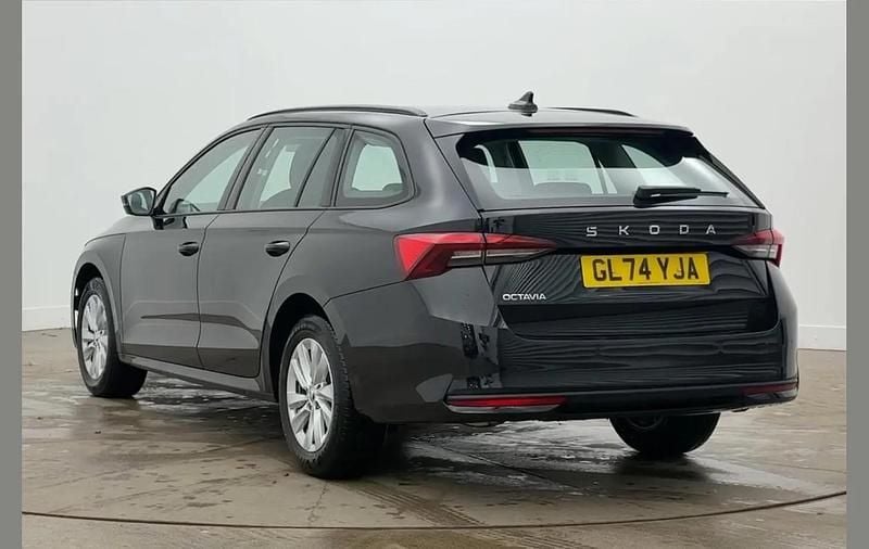 Used Skoda Octavia SE Technology 150 HP (110 kW) 2024 Black Estate