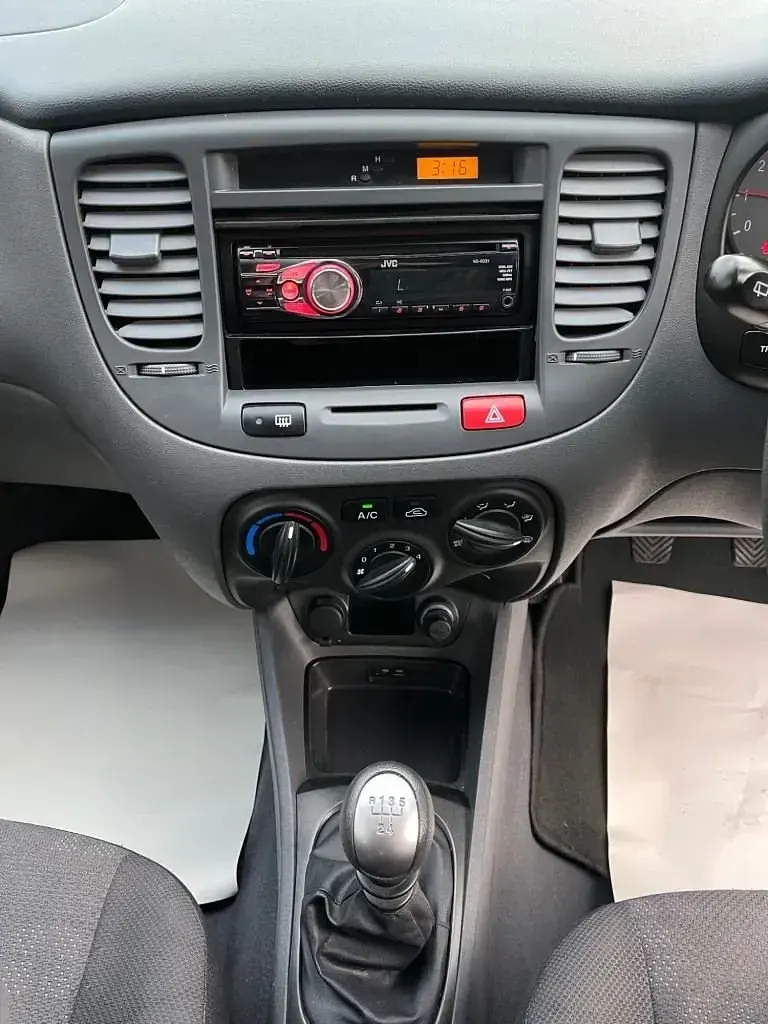 Used Kia Rio 95 HP (69 kW) 2009 Blue Hatchback