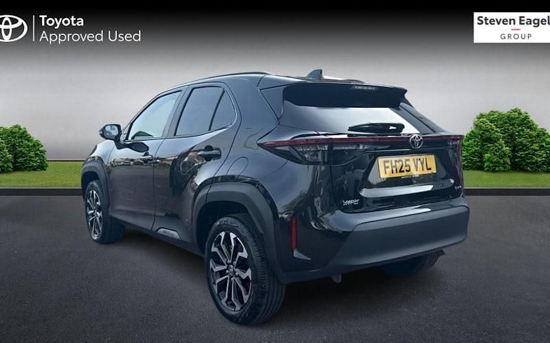 Used Toyota Yaris Hybrid Design 116 HP (85 kW) 2026 Estate