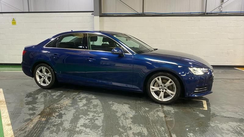 Used Audi A4 Sport 190 HP (139 kW) 2017 Blue Sedan