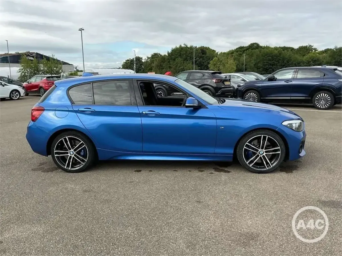 Used BMW 118 Efficient Dynamics 2019 Blue Hatchback