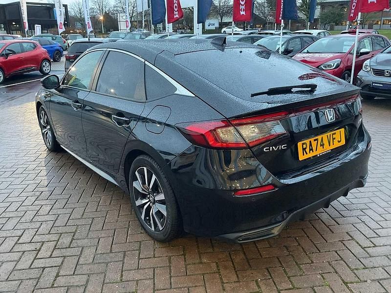Used Honda Civic Elegance 143 HP (105 kW) 2025 Black
