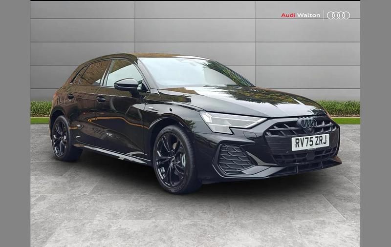 Used Audi A3 e-tron Black Edition 200 HP (147 kW) 2025 Black Hatchback