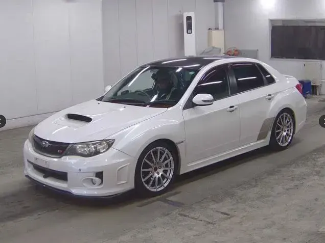 Used Subaru Impreza 2012 White Hatchback
