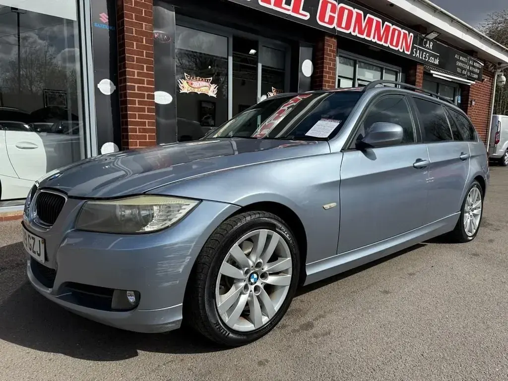 Używany BMW 320 177 KM (130 kW) 2009 Niebieski Kombi