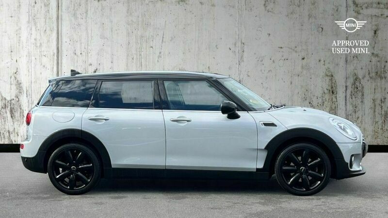Used Mini Cooper Clubman Exclusive 134 HP (98 kW) 2019 Silver Estate