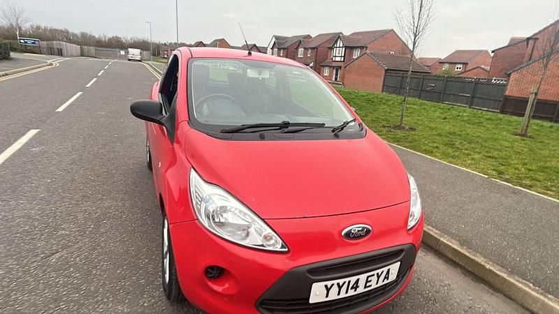 Used Ford Ka Studio 69 HP (50 kW) 2014 Red Hatchback