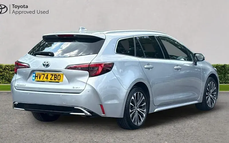 Used Toyota Corolla Design 140 HP (102 kW) 2026 Estate