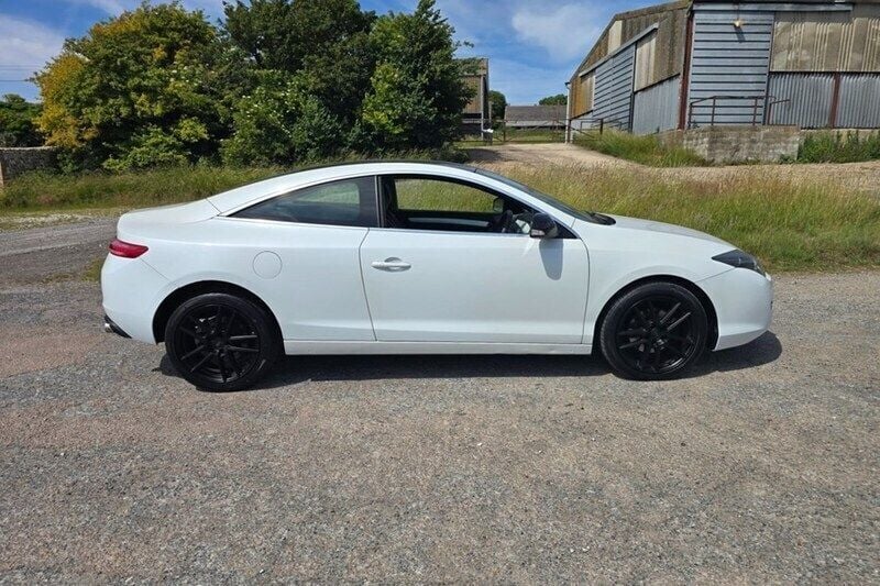 Used Renault Laguna III 150 HP (110 kW) 2011 Coupe