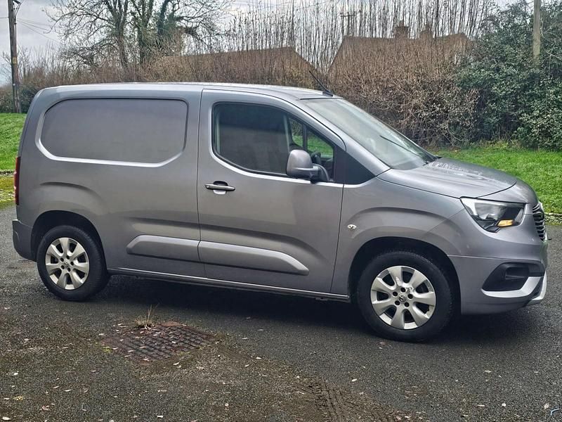 Used Vauxhall Combo S 2019 Grey MPV