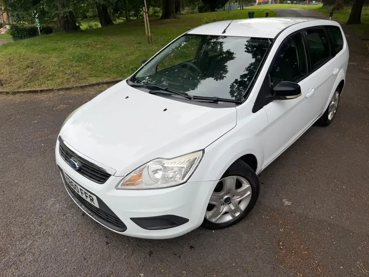 Used Ford Focus Style 110 HP (80 kW) 2011 White Estate