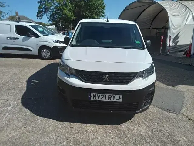 Usado Peugeot Partner 2021 Branco Monovolume