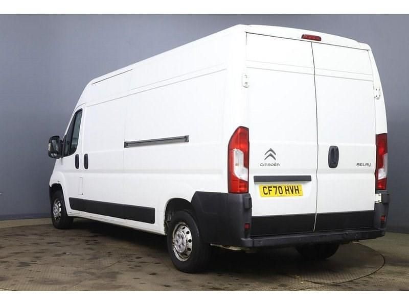 Used Citroën Relay 140 HP (102 kW) 2021 White Van