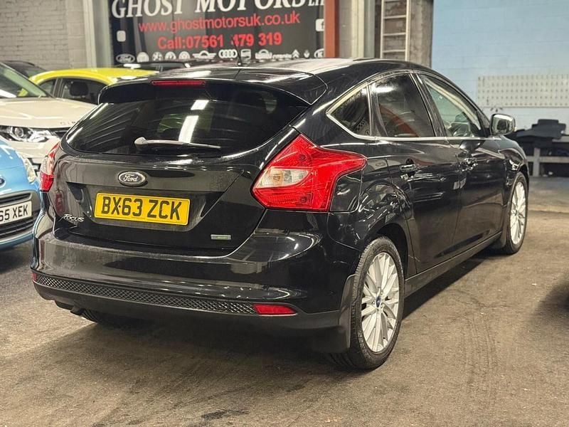 Used Ford Focus Zetec 100 HP (73 kW) 2013 Black Hatchback