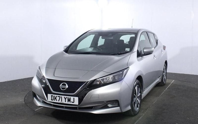Used Nissan Leaf Acenta 110 kW (150 HP) 2021 Silver Hatchback