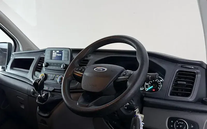 Used Ford Transit Custom 105 HP (77 kW) 2023 Van