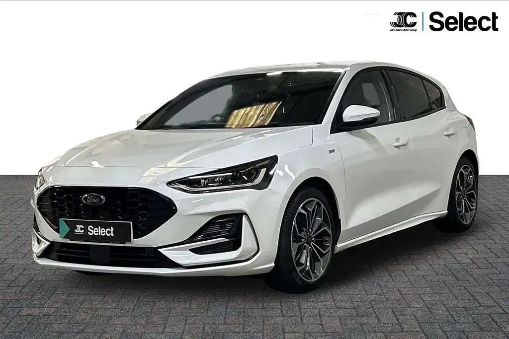 Używany Ford Focus ST-Line X 153 KM (112 kW) 2024 Biały Hatchback