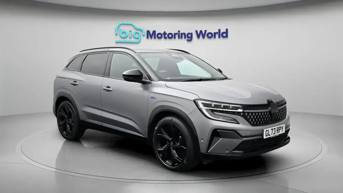 Usado Renault Austral Techno Esprit Alpine 2023 Cinzento SUV