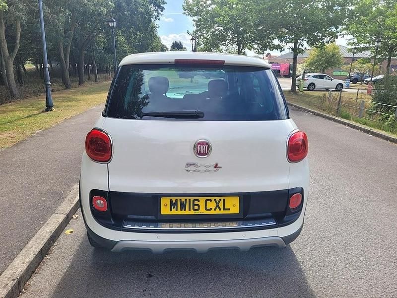 Used Fiat 500L Trekking 95 HP (69 kW) 2016 White MPV