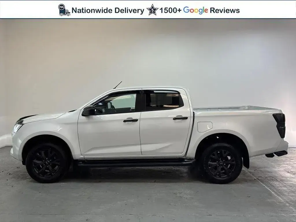 Used Isuzu D-Max 163 HP (119 kW) 2023 White Pickup