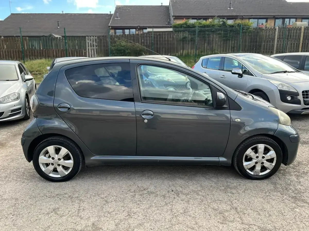 Used Toyota Aygo 2011 Grey Hatchback