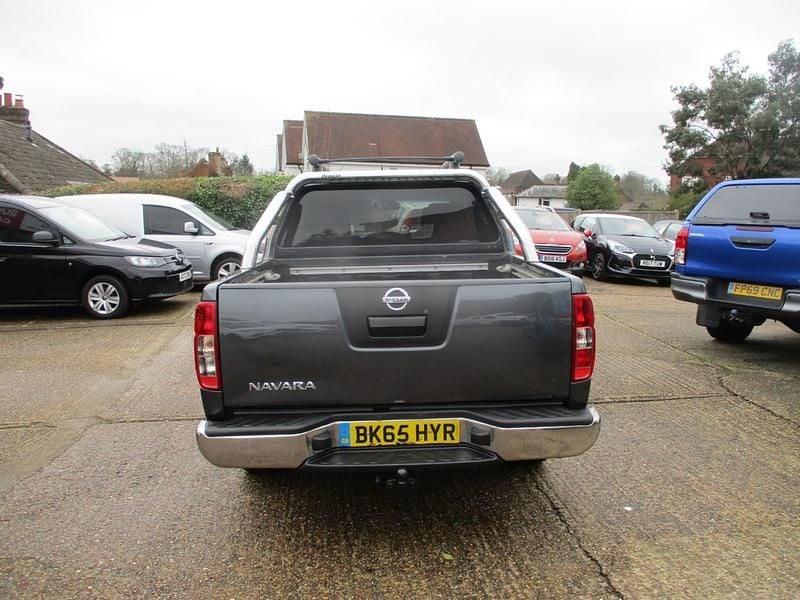 Used Nissan Navara Tekna 2015 Grey Pickup