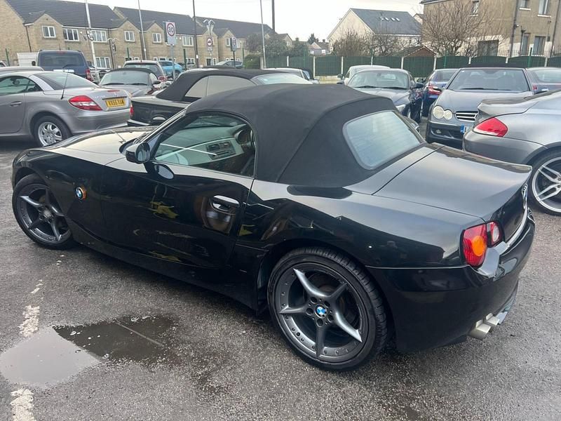 Used BMW Z4 2004 Black Cabriolet