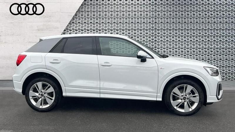 New Audi Q2 S-Line 150 HP (110 kW) 2025 White SUV
