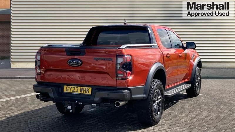 Used Ford Ranger Titanium 136 HP (100 kW) 2023 Orange Pickup