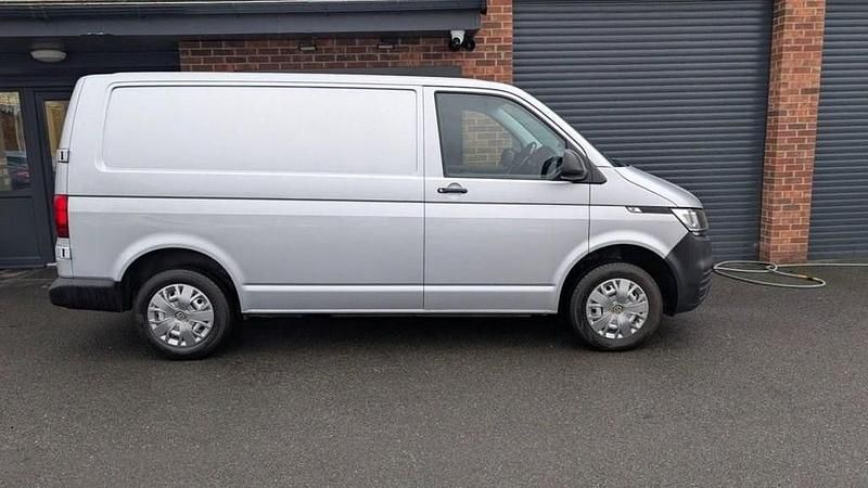 Used VW Transporter Startline 150 HP (110 kW) 2020 Silver Van