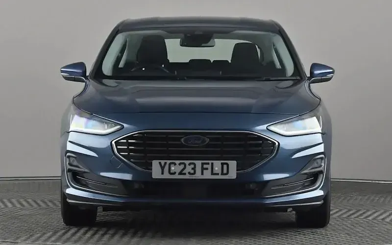 Used Ford Focus Titanium 155 HP (114 kW) 2023 Blue Hatchback