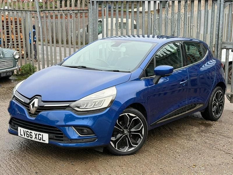 Used Renault Clio IV Dynamique 2016 Blue Hatchback