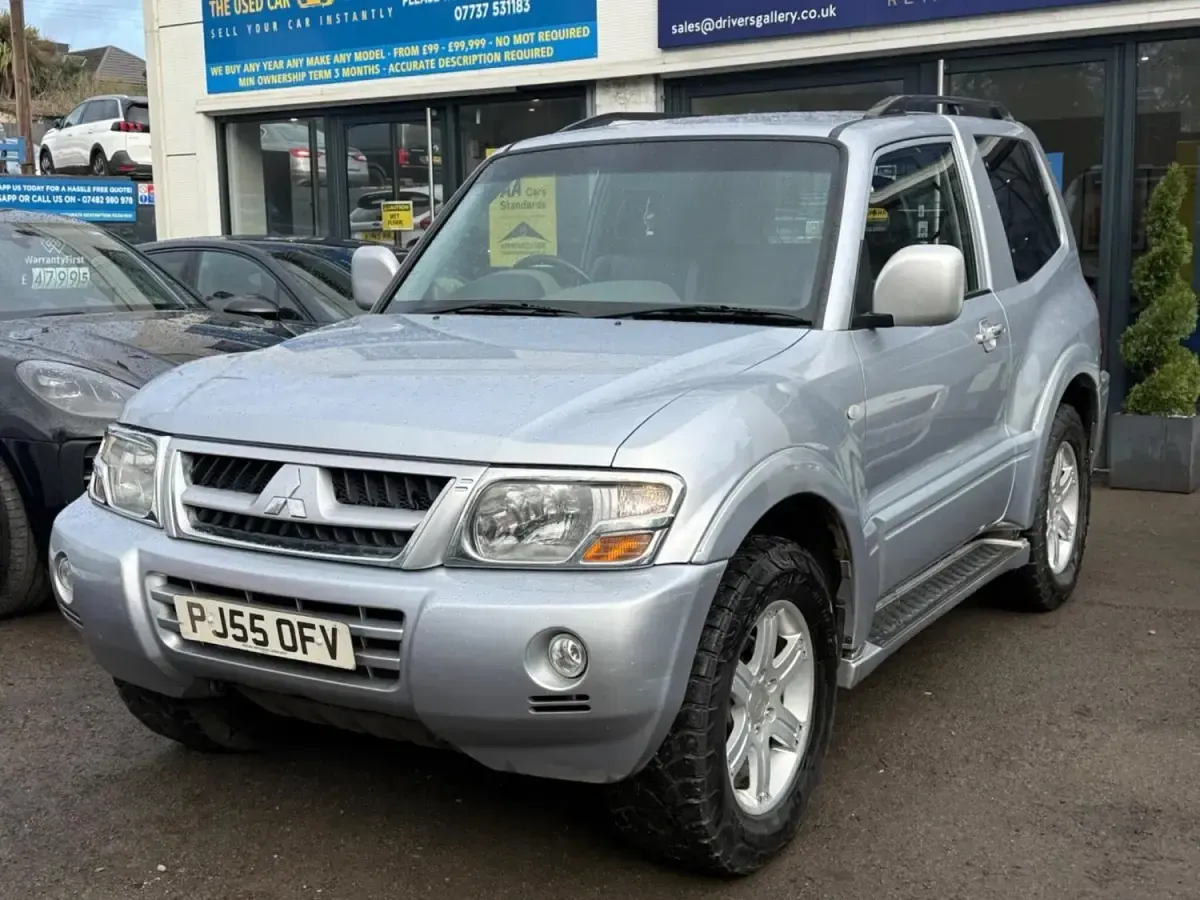 Usado Mitsubishi Shogun Warrior 2006 Prateado SUV