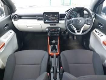 Usado Suzuki Ignis SZ5 90 HP (66 kW) 2018 Preto SUV