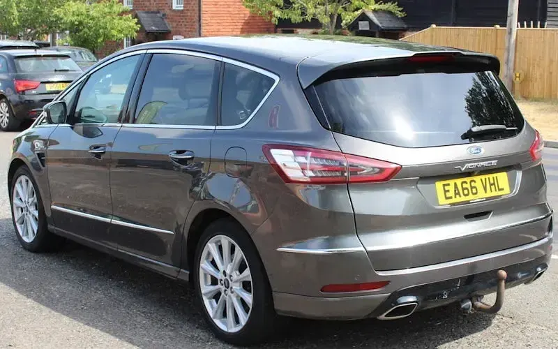 Used Ford S-MAX Vignale 179 HP (131 kW) 2018 MPV