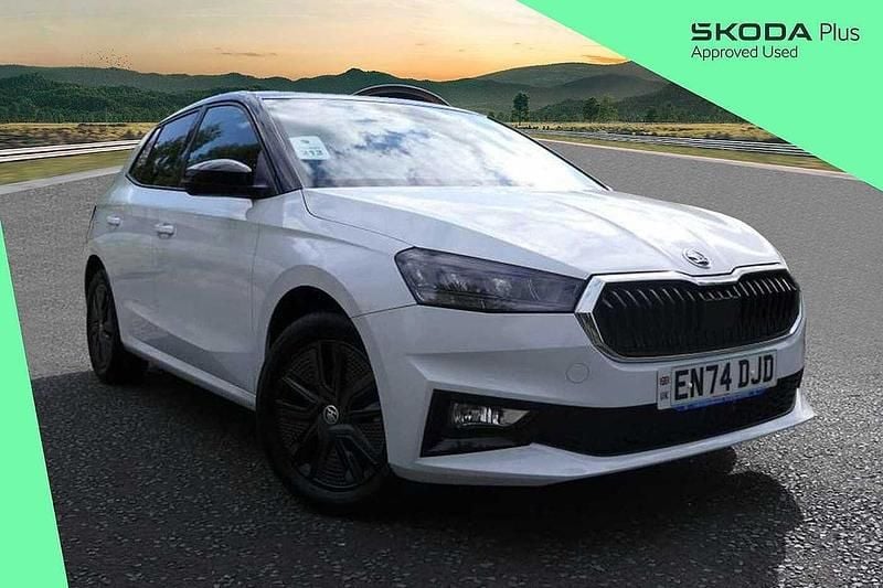 Moon white metallic black magic pearl effect Used 2025 Skoda Fabia Colour Edition Hatchback | £17,795 (Fair price) - Image 1/4