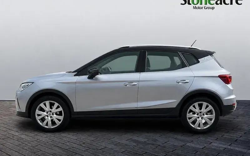 Used Seat Arona Xperience 110 HP (80 kW) 2023 Silver SUV