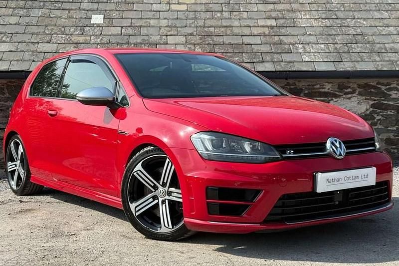 Red Used 2014 VW Golf VII R Hatchback | £9,995 (Fair price) - Image 1/1