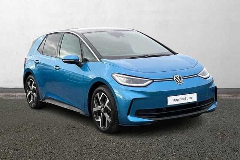 Used 2023 VW ID.3 Pro Hatchback | £23,990 (Good price) - Image 1/4
