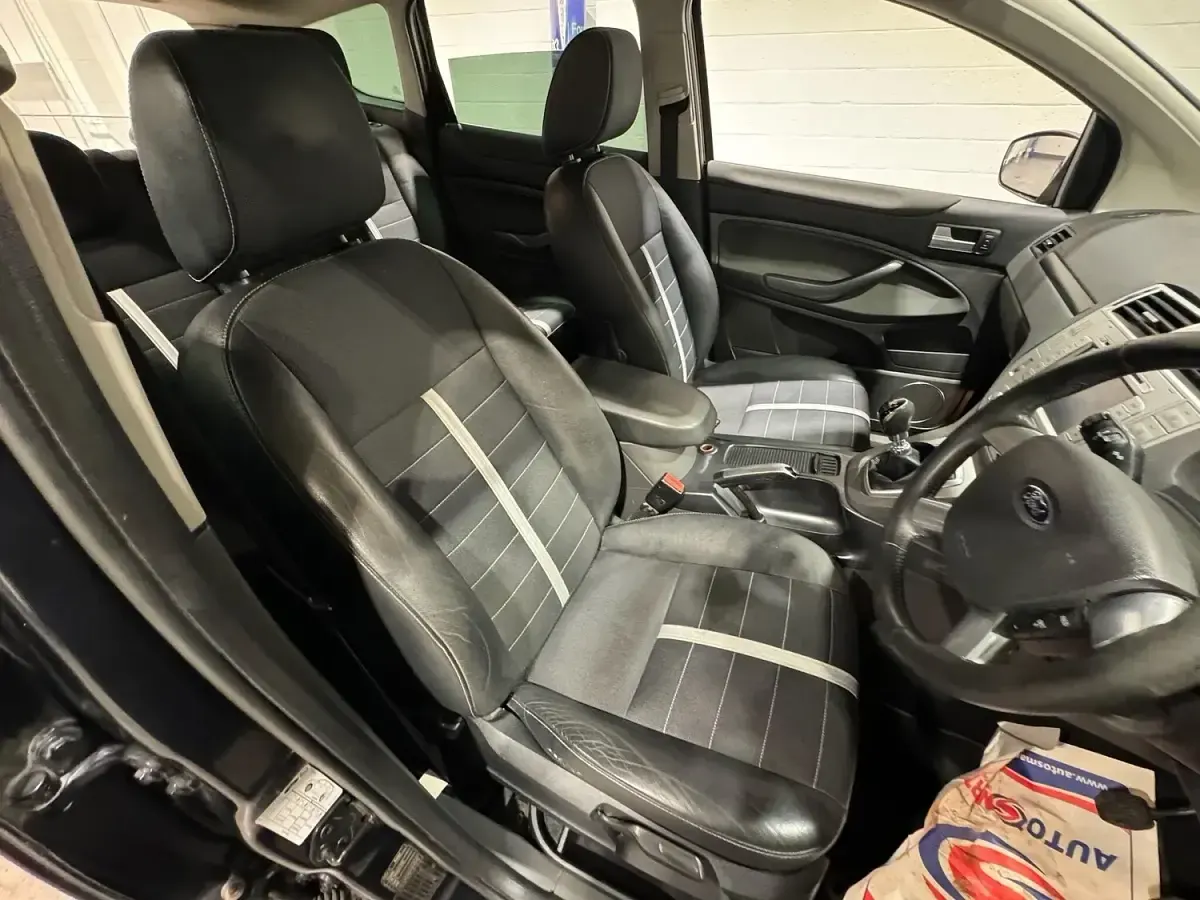 Used Ford Kuga Titanium 160 HP (117 kW) 2011 Black SUV
