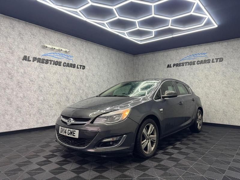 Grey Used 2014 Vauxhall Astra SRi Hatchback | £1,999 (Fair price) - Image 1/4
