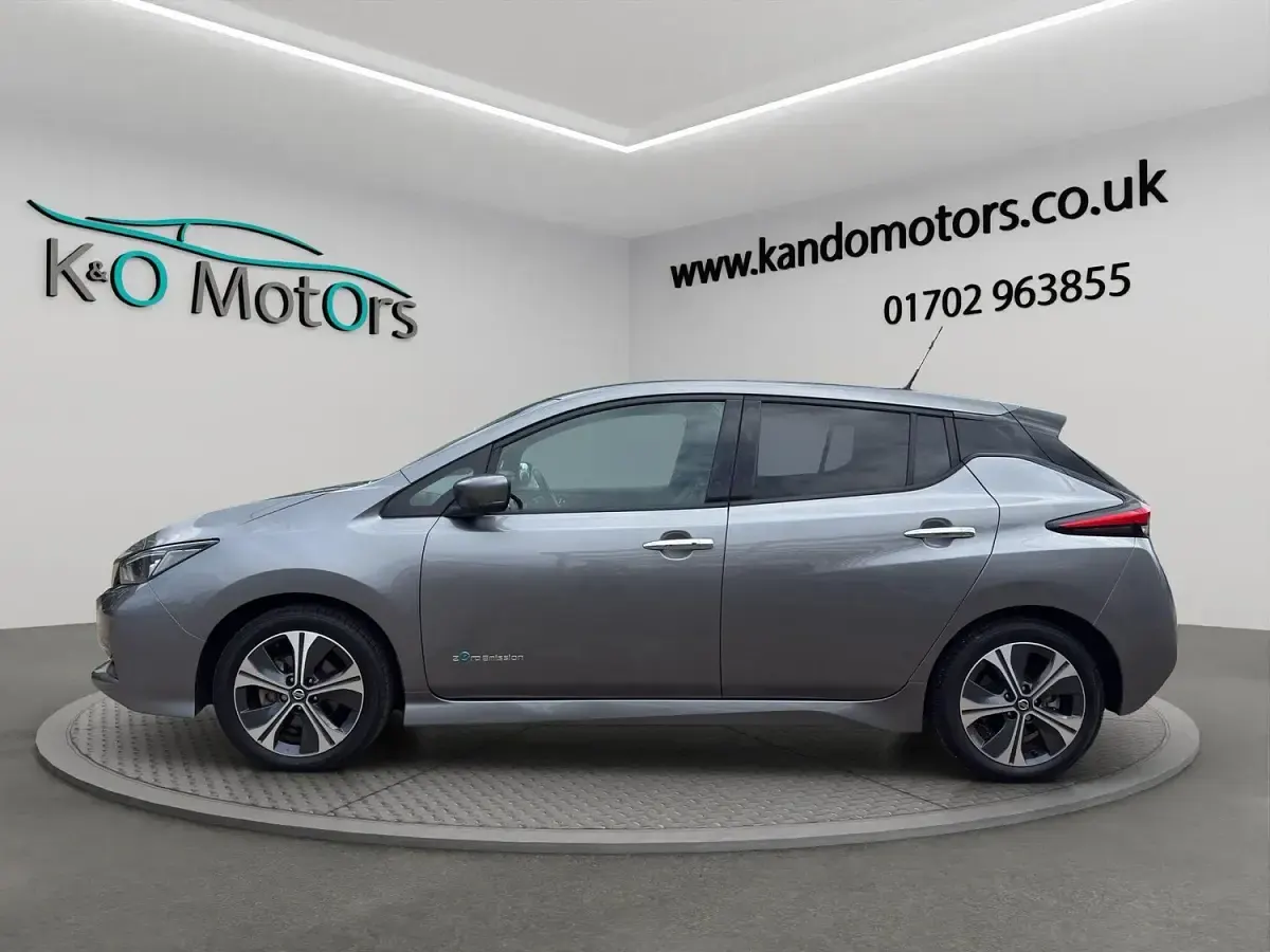 Used Nissan Leaf Tekna 110 kW (150 HP) 2019 Grey Hatchback