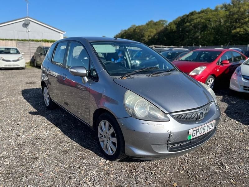 Silver Used 2005 Honda Jazz SE Hatchback | £1,600 (Good price) - Image 1/4