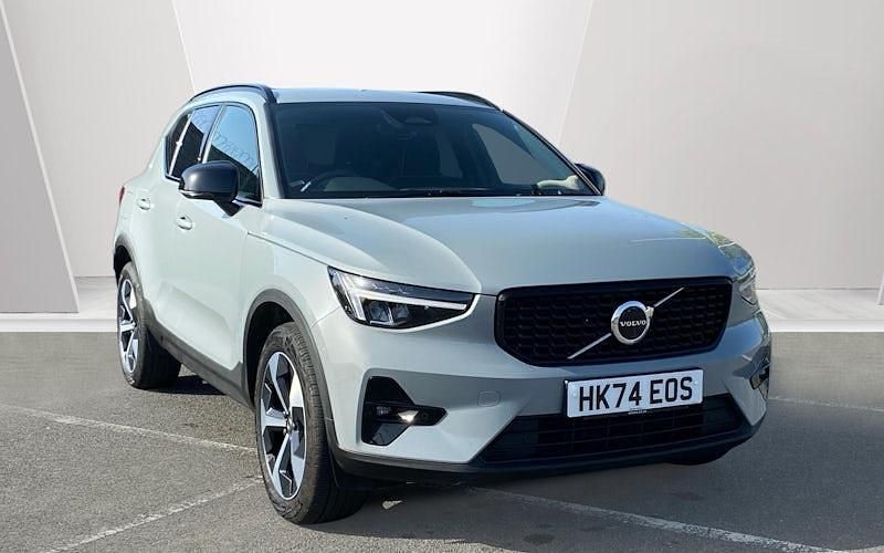 Usado Volvo XC40 Plus 197 HP (144 kW) 2026 SUV